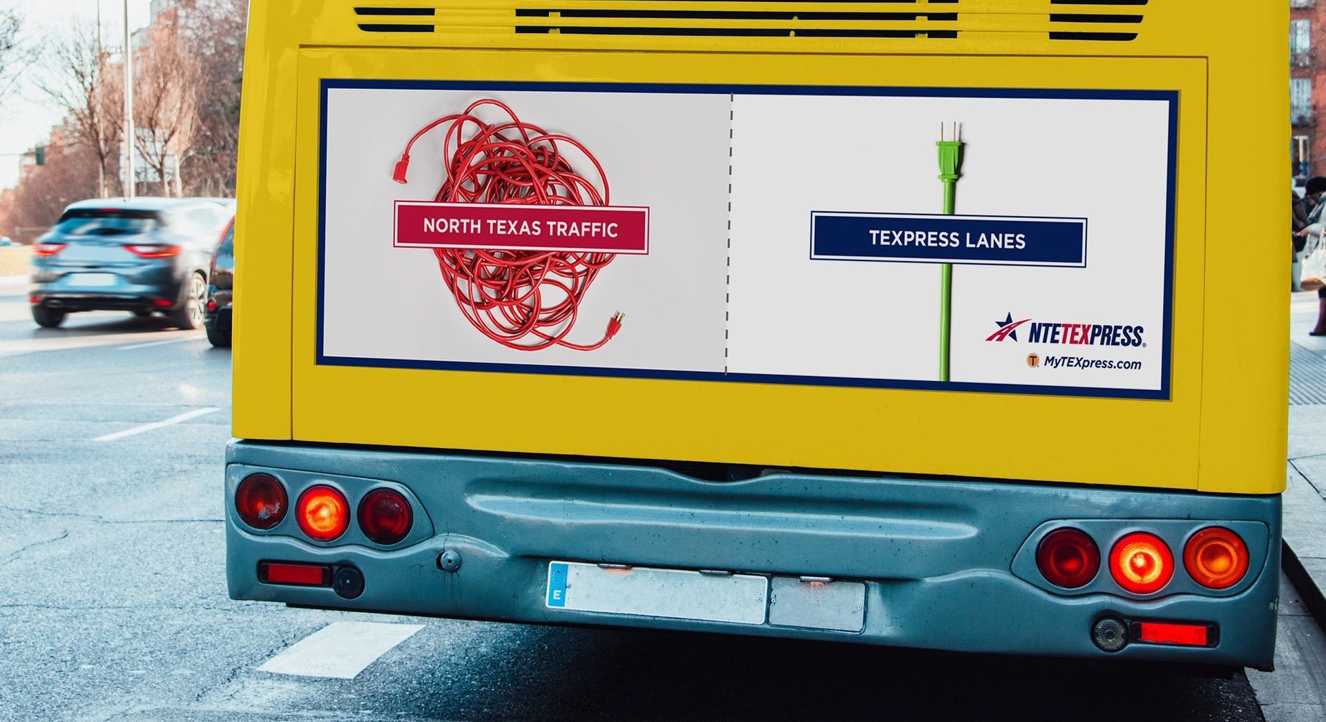 TEXpress_UntangledCampaign_TransitAdOnBus